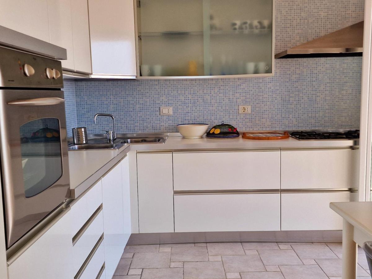 Appartamento In Villa Mimosa 체르보 외부 사진